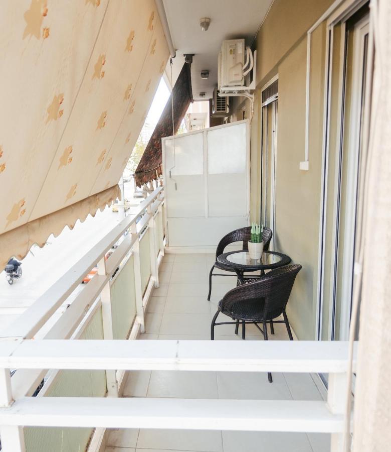 Best House, Ellinou Stratiotou, Ayia, Patra Екстер'єр фото